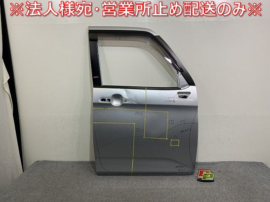 ルーミー M900A/M910A 純正 右 フロント ドア バイザー付 ブライトシルバーメタリック S28 トヨタ(144348)