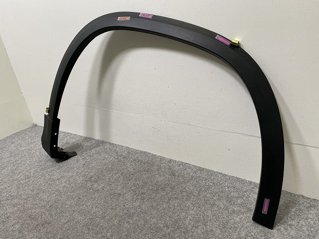 新品!GLAクラス H247 純正 右 フロント フェンダーアーチモール/オーバーフェンダー A247 880 68 04 A2478806804 素地 ベンツ(144351)