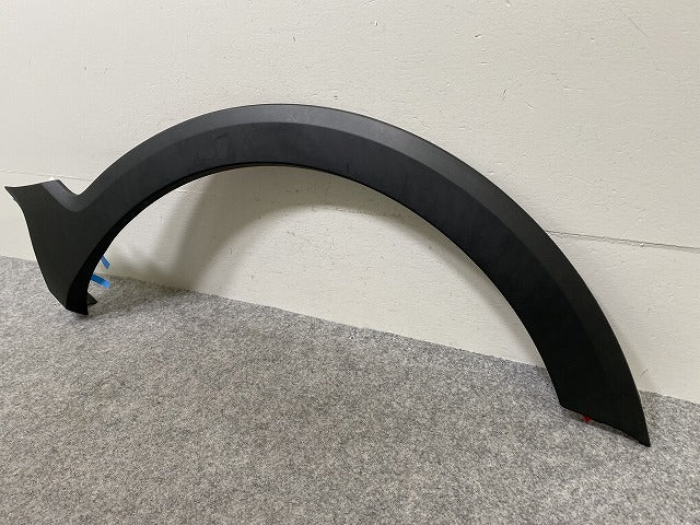 新品!ゴルフオールトラック AUCJSF 純正 左リアクォーター フェンダーアーチモール/オーバーフェンダー 5G9.853.817 5G9853817(144355)