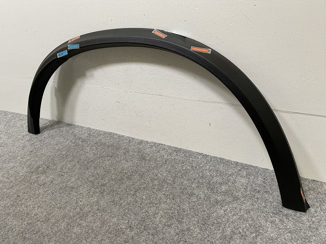 新品!GLCクラス X253・C253 純正 右リアクォーター フェンダーアーチモール/オーバーフェンダー A 253 880 88 03 A2538808803 素地(144358)