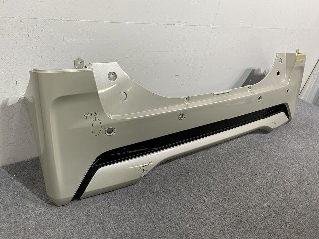 ルークス ハイウェイスター B44A/B45A/B47A/B48A 純正 リア バンパー 85022 7NA-0 フローズンバニラパール HAK 日産(144378)
