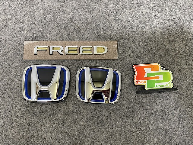 新車取り外し!フリード エアー/GT1/GT3 e:HEV/GT5/GT7 純正  エンブレム/オーナメント 75701-TZA-J010-M1 メッキ ホンダ(144391)