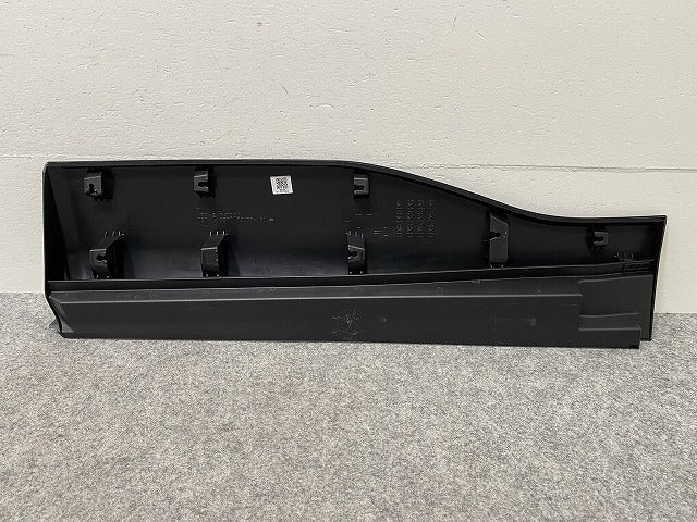 新車取り外し!カローラ クロス G/GX/S/ZSG10/MXGA10 ハイブリッド/ZVG11/ZVG15/ZVG13/ZVG16 純正 左 リア ドア サイドパネル(144412)