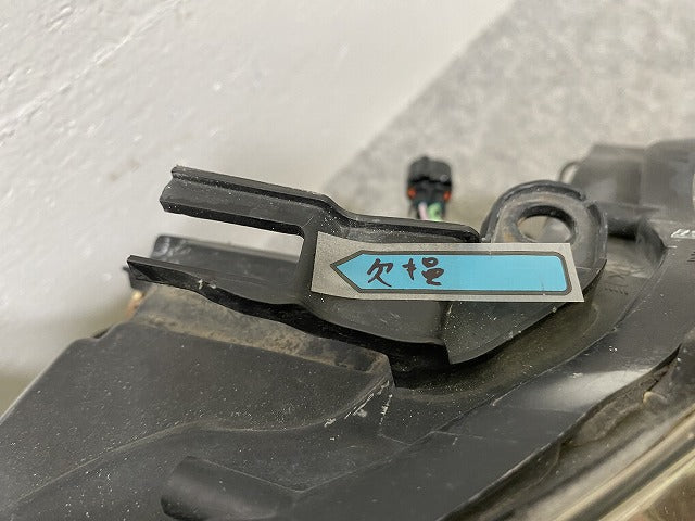 IS GSE20/GSE21/GSE25 純正 前期 中期 右 ヘッドライト/ランプ キセノン HID AFS付 刻印E KOITO 53-33 レクサス(144424)