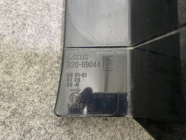 ルーミー/トール/ジャスティ M900A/M910A/M900S/M910S/M900F/M910F 純正 前期 右 テールランプ ハロゲン 220-69044 81551-B1160(144461)