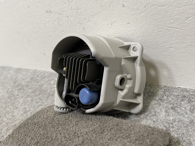純正 右 フォグランプ/フォグライト LED 刻印0036 KOITO 114-11092 81210-B1110 ダイハツ/トヨタ/ホンダ/スバル/スズキ 汎用(144463)