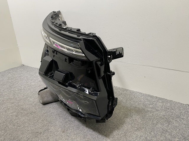 ヴォクシー VOXY 90系/ZWR90W/ZWR95W/MZRA90W/MZRA95W 純正 右 ヘッドライト/ランプ 刻印V8 ICHIKOH V1-4/81110-V1080 トヨタ(144468)