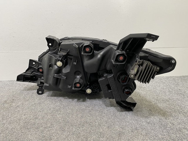 セレナ/ハイウェイスター e-POWER C28/GC28/GFC28 純正 右 ヘッド