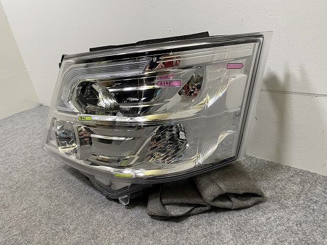 キャラバン NV350 標準/ワイド/ライダー/GX E26 純正 後期 左 ヘッドライト/ランプ LED レベライザー 刻印E ICHIKOH 1948 日産(144522)