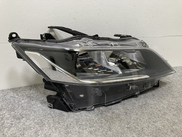 セレナ XV/X/G C27/GC27/GNC27 e-POWER/HC27 純正 後期 右 ヘッドライト/ランプ ハロゲン レベライザー 刻印A KOITO 100-23782(144527)