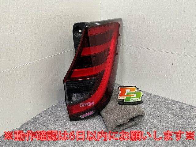 ノア NOAH G/X/Z 90系/MZRA90W/95W ハイブリッド/ZWR90W/95W 右 テールランプ/ライト/レンズ LED 刻印HR KOITO V1-6 81551-V1050(144567)