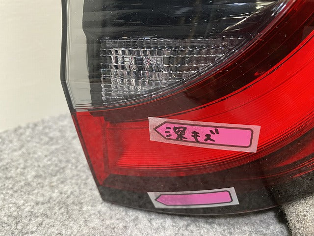 ノア NOAH G/X/Z 90系/MZRA90W/95W ハイブリッド/ZWR90W/95W 右 テールランプ/ライト/レンズ LED 刻印HR KOITO V1-6 81551-V1050(144567)