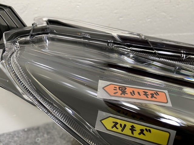 カローラ セダン/ツーリング 210系/NRE210/ZRE212/MZEA17/ZWE211/ZWE214/ZWE219/ZWE215 純正 右 ヘッドライト LED 刻印U 12-633(144585)