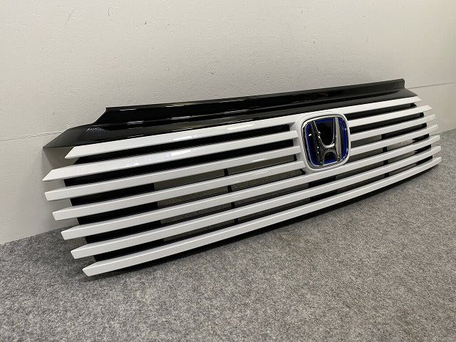 新車取り外し!ヴェゼル/VEZEL RV3/RV4/RV5/RV6 純正 後期 フロント グリル/ラジエーターグリル プラチナホワイトパール NH609P(144593)