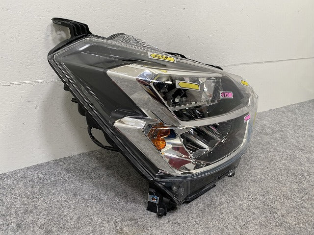ミライース LA350S/LA360S 純正 右 ヘッドライト/ランプ レベライザーLED 刻印M KOITO 100-69042 ダイハツ(144641)