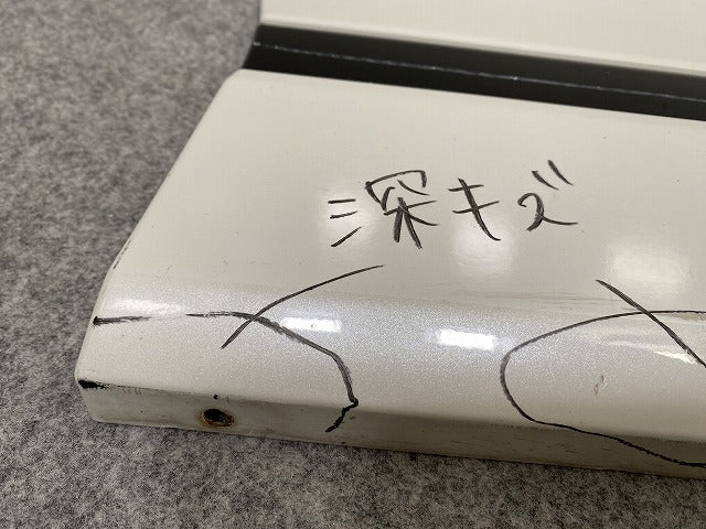 シエンタ 170系/NSP170G/NCP175G ハイブリッド/NHP170G 純正 右 フロントドア サイドパネル ホワイトパールクリスタルシャイン 070(144658)