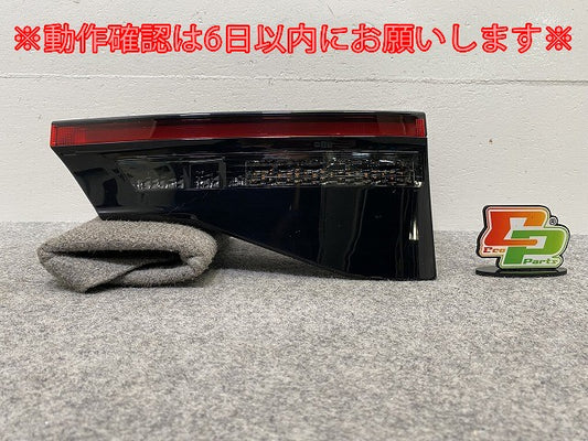 ヤリスクロス MXPB10/MXPB15/HV/MXPJ10/MXPJ15 純正 右 テールランプ/ライト/レンズ LED ICHIKOH 52-332/81580-52420 ブラック ソリッド