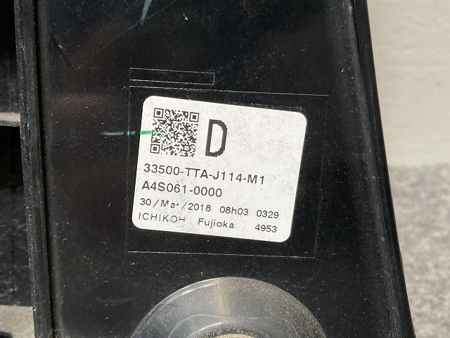 N-BOX/NBOX Nボックス カスタム/JF3/JF4 純正 後期 右 テールランプ/ライト/レンズ LED 刻印D ICHIKOH D186/33500-TTA-J114-M1(144672)