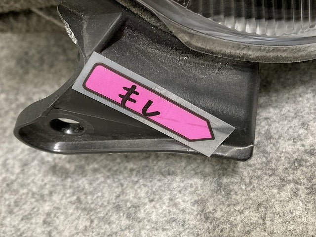 ヤリス KSP210/MXPA10/MXPA15 ハイブリッド/MXPH10/MXPH15 MXPH14/MXPH17 純正 右 ヘッドライト レベライザーハロゲン 刻印A5 K0-1(144673)