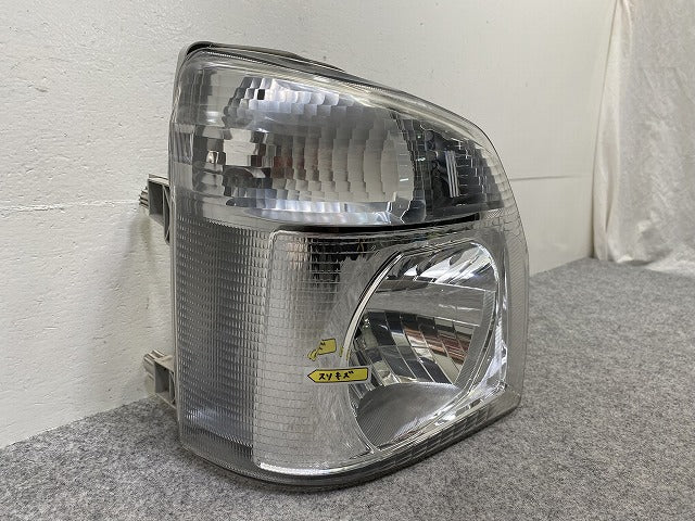 キャリイ トラック DA16T 純正 右 ヘッドライト/ランプ ハロゲン レベライザー KOITO 100-59296 スズキ(144698)