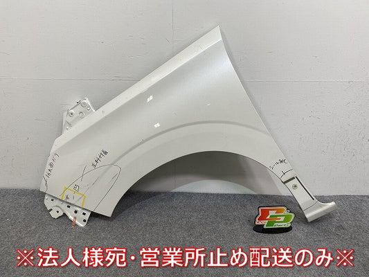 セレナ/ハイウェイスター C27/GFC27/GFNC27 e-POWER/HFC27 純正 左 フロント フェンダー ブリリアントホワイトパール QAB 日産(144706)