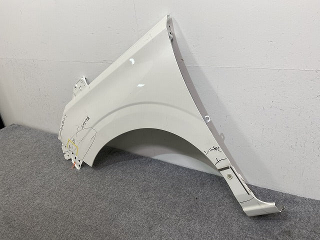セレナ/ハイウェイスター C27/GFC27/GFNC27 e-POWER/HFC27 純正 左 フロント フェンダー ブリリアントホワイトパール QAB 日産(144706)
