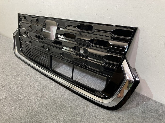 新車取外し!N-BOX/NBOX Nボックス カスタム/JF5/JF6 純正 フロントグリル/ラジエーターグリル カメラ穴付 71201-32RA-J010/N010-M1(144714)