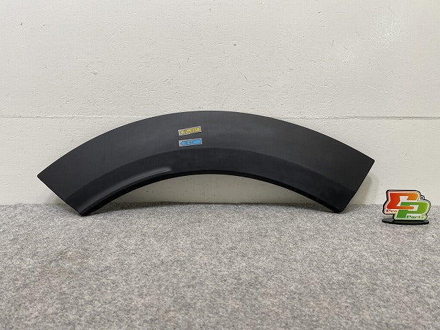 新品!ミニ クロスオーバー(F60) 純正 右 リア クォーター フェンダーアーチモール/オーバーフェンダー 5177 7 389 364 51777389364(144737)