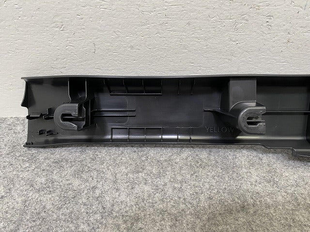 新車取り外し!N-BOX/NBOX Nボックス JF5/JF6 純正 左 リア スカッフプレート 84251-32R 素地 ホンダ(144755)