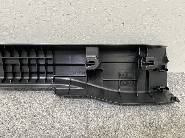 新車取り外し!N-BOX/NBOX Nボックス JF5/JF6 純正 左 リア スカッフプレート 84251-32R 素地 ホンダ(144755)