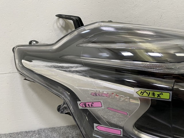 シエンタ 170系/NSP170G/NCP175G/NHP170G 純正 後期 右 ヘッドライト/ レベライザーLED 刻印33 ICHIKOH 52-317 81130-52N00(144757)