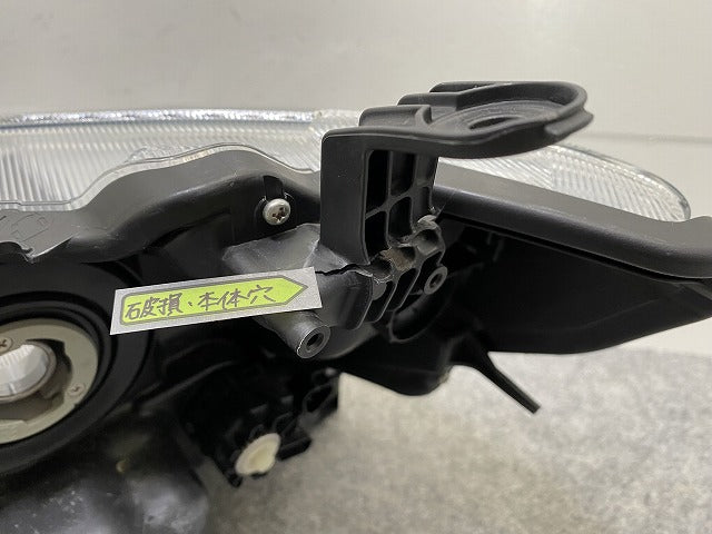 ジャンク!パッソ/ブーン M700A/M710A/M700S/M710S 純正 右 ヘッドライト/ランプ レベライザーLED KOITO 100-69027 81145-B1040(144759)