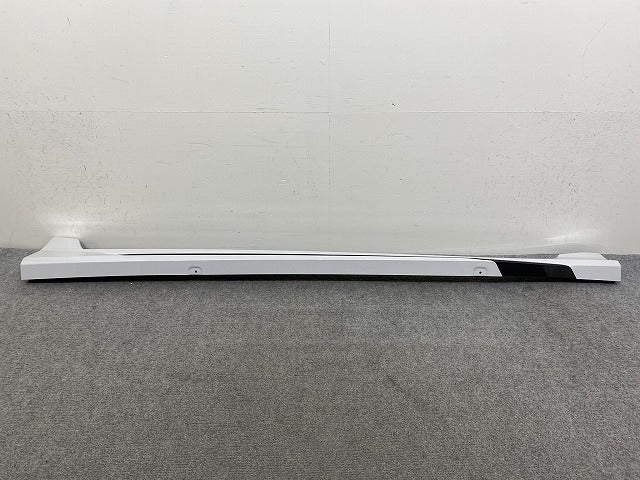新品!カローラ スポーツ 210系/NRE210H/NRE214H/ZWE211H/ZWE213H/ZWE219H/ 純正 右 サイドステップ/サイドスカート/モデリスタ(144760)