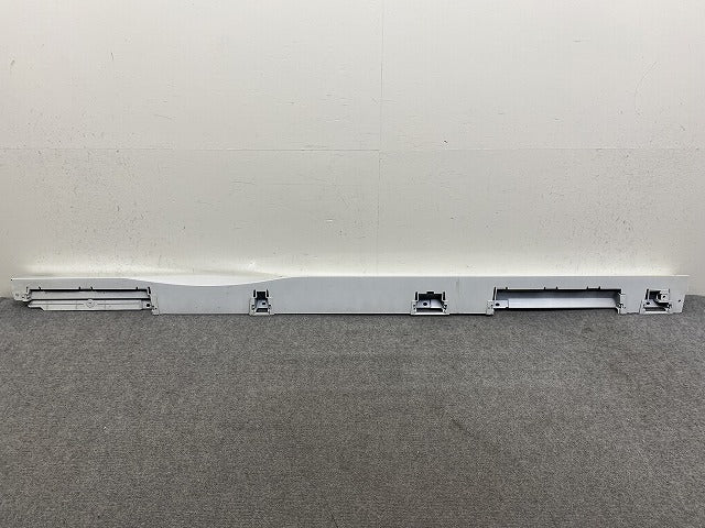 セレナ/ハイウェイスター C28/FC28/FNC28 e-POWER/オーテック/GFC28 純正 左 サイドステップ/サイドスカート 76851 7DF0A QBE(144761)