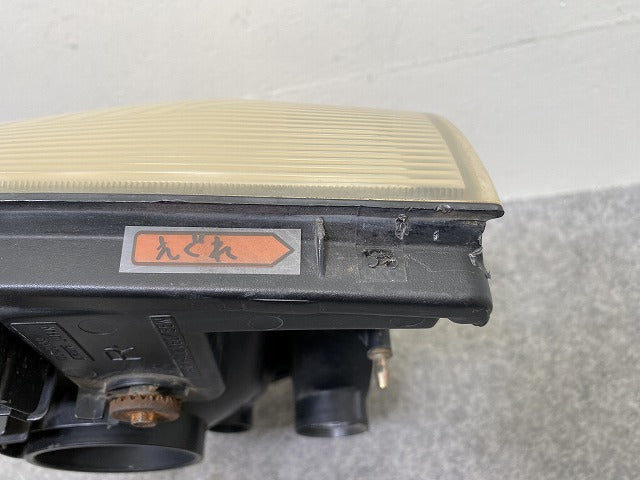 キャリイ トラック DA62T/DA52T 純正 右 ヘッドライト/ランプ ハロゲン KOITO 100-32624 スズキ(144764)