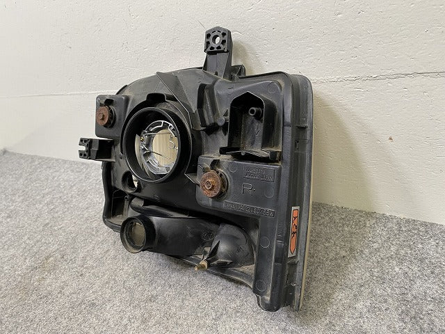 キャリイ トラック DA62T/DA52T 純正 右 ヘッドライト/ランプ ハロゲン KOITO 100-32624 スズキ(144764)