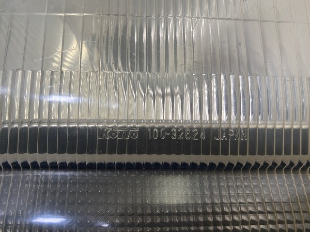 キャリイ トラック DA62T/DA52T 純正 右 ヘッドライト/ランプ ハロゲン KOITO 100-32624 スズキ(144764)