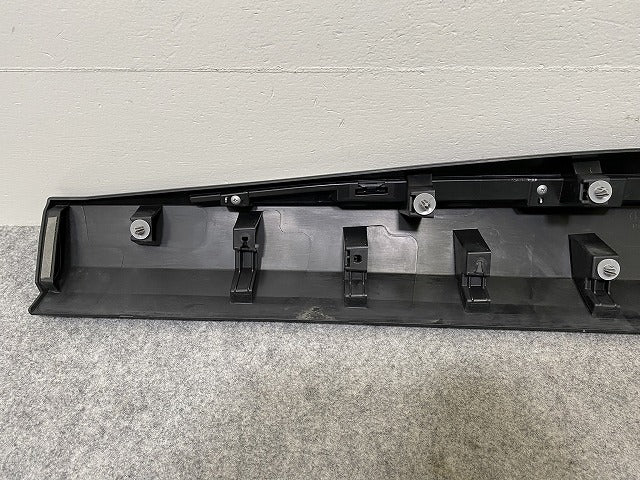 エクストレイル/X-TRAIL T32/NT32/HT32/HNT32 純正 右 フロント ドア サイドパネル 80870 6RA0B 素地/メッキ 日産(144771)