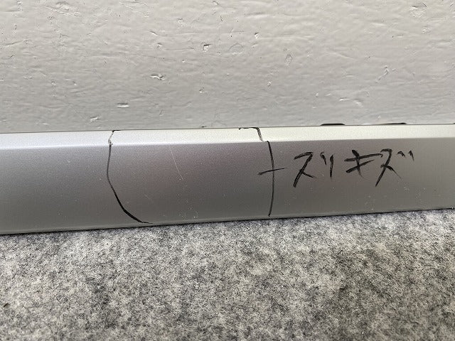 フェアレディZ 34/Z34/HZ34 純正 右 リア フィニッシャー Cピラートリム モール 78872 6GP0A 78872-6GP0A シルバー ソリッド 日産(144785)
