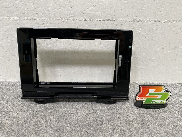 新車取り外し!ヴェゼル/VEZEL/ハイブリッド RV3/RV4/RV5/RV6 純正  ナビパネル 2DIN オーディオパネル 77250-3M0-J0 ブラック(144808)