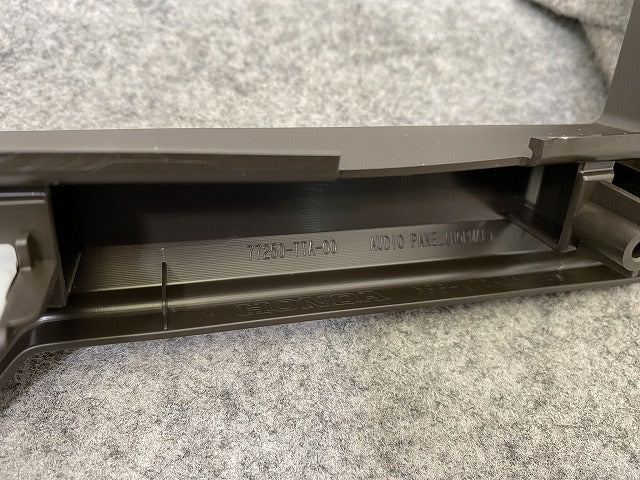 新車取り外し!N-BOX/NBOX Nボックス JF3/JF4 純正  オーディオパネル センターパネル インパネ 77250-TTA-00 素地 ホンダ(144811)