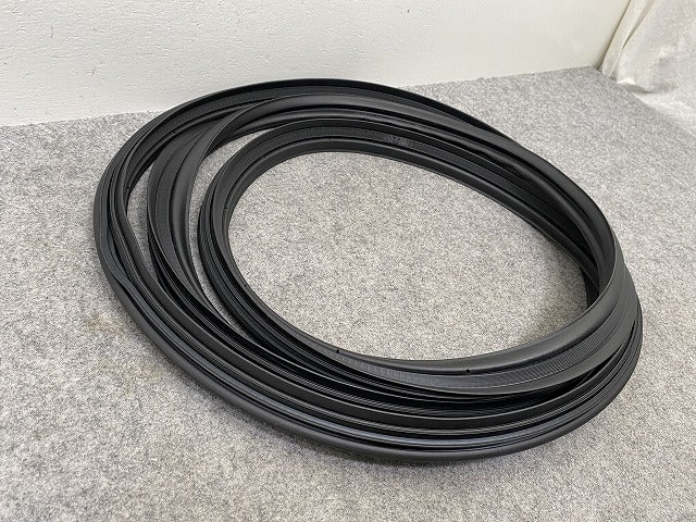 シエンタ MXPC10G/MXPL10G/MXPL15G 純正 リアゲート/バックドア/リアハッチ ウェザーストリップ 250822 114020 67881-52280(144829)