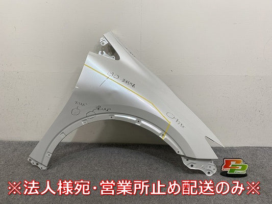 プリウス 60系/ZVW60/ZVW65/MXWH60/MXWH65/MXWH61 純正 右 フロント フェンダー プラチナホワイトパールマイカ 089 トヨタ(144841)
