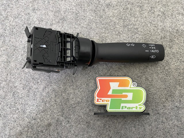 新車取り外し!N-BOX/NBOX Nボックス カスタム/JF5/JF6 純正  ライトスイッチ ウインカー スイッチ レバー ディマー M52531 素地(144855)
