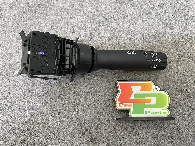 新車取り外し!N-BOX/NBOX Nボックス カスタム/JF5/JF6 純正  ライトスイッチ ウインカー スイッチ レバー ディマー M52531 素地(144856)