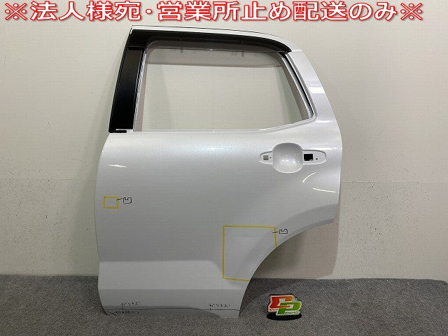 ライズ/ロッキー/レックス Z/G/A200/A210/A201/A202/A/S/F 純正 左 リア ドア バイザー付 シャイニングホワイトパール W25 トヨタ(144872)