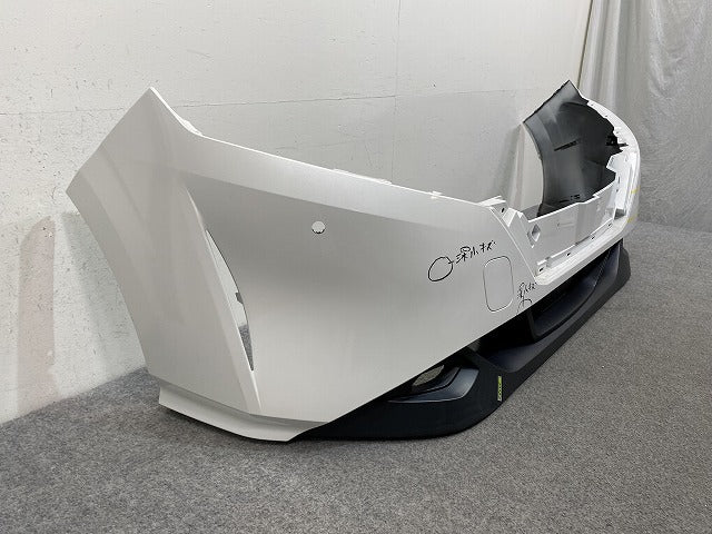 ノート/NOTE E13/SNE13 純正 前期 フロントバンパー スポイラー付 62022 6XJ0H/62026 6XJ0A ピュアホワイトパール QAC 日産(144877)