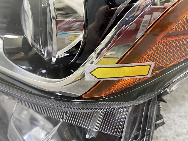 ジャンク!プリウス 50系/ZVW50/ZVW51/ZVW55 純正 後期 左 ヘッドライト/ランプ レベライザーLED 刻印D KOITO 47-104 81185-47850(144883)