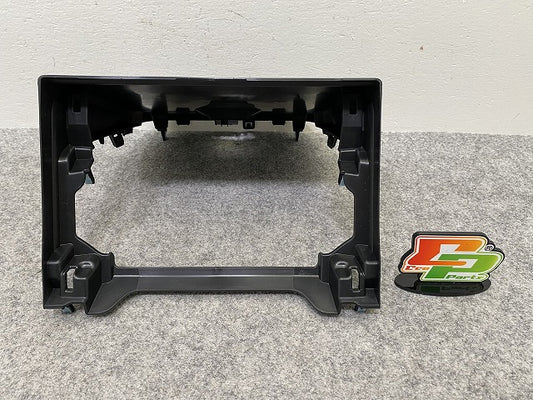 新車取り外し!ヴェゼル/VEZEL/ハイブリッド RV3/RV4/RV5/RV6 純正  オーディオパネル センターパネル インパネ 77250-3M0-J0 素地(144907)