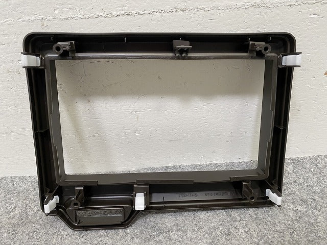 新車取り外し!N-BOX NBOX Nボックス JF3/JF4 純正  オーディオパネル センターパネル インパネ 77250-TTA-00 茶色の素地 ホンダ(144911)